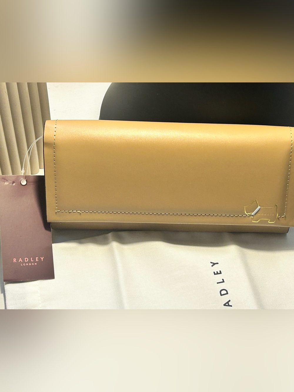 Radley Heritage Lane Large
Flapover Wallet NWT - Picture 5 of 9